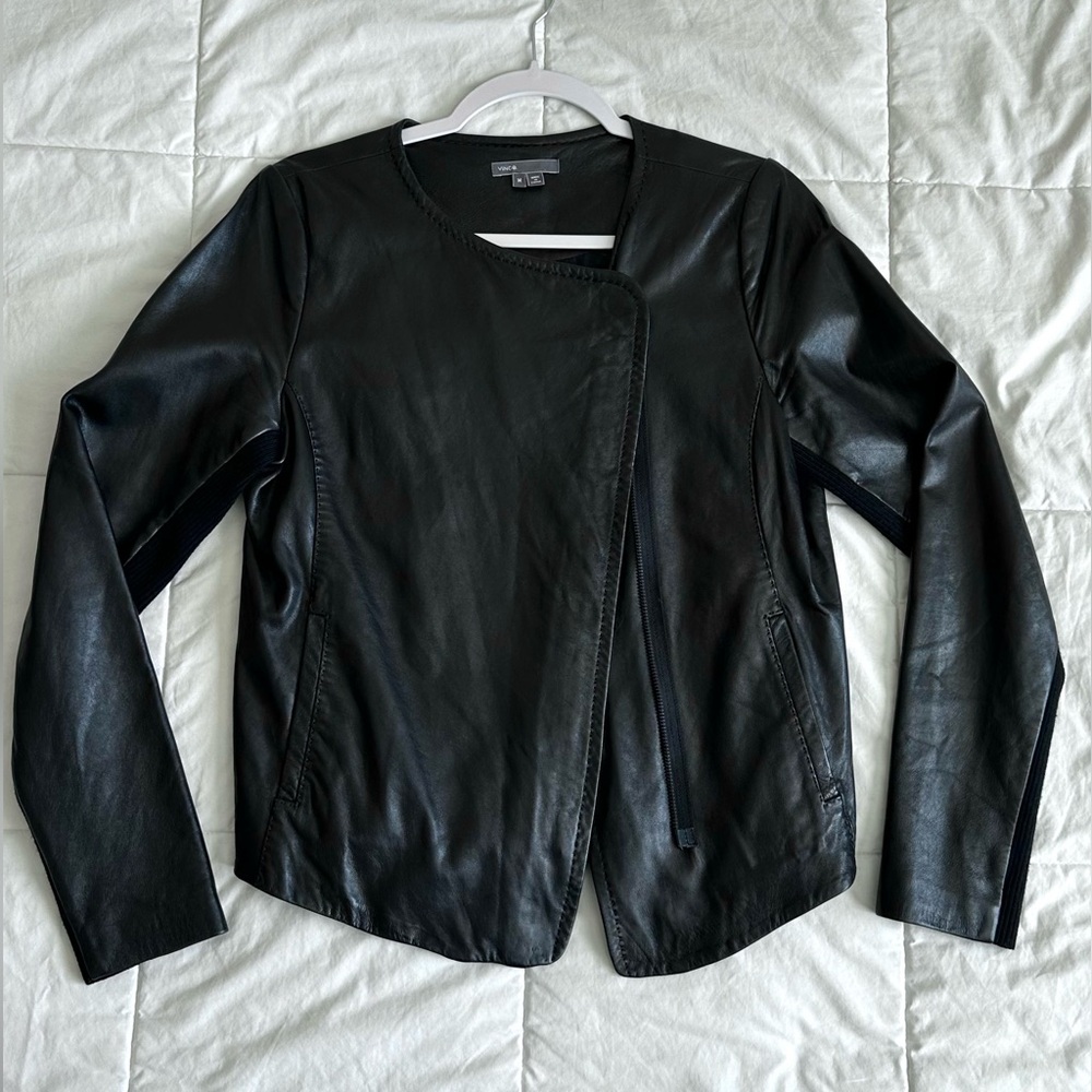 VINCE WOMEN’S LEATHER MOTO JACKET Asymmetrical Zip Fitted Size/M~ Orig. $1195 - Picture 3 of 13